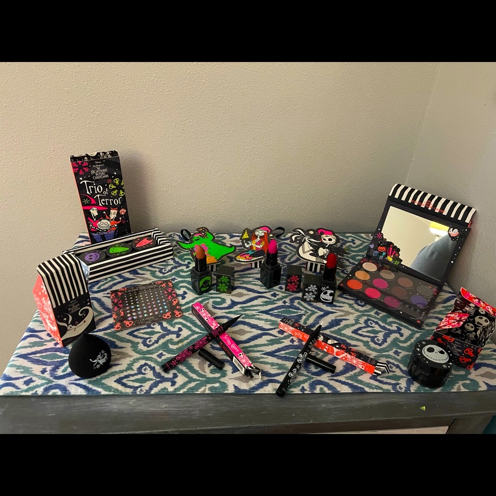 Colourpop x Nightmare Before Christmas Disney Full Maekup Collection IN HAND